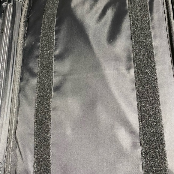 Briggs & Riley Carry On Suitcase - Picture 2 of 10